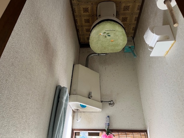 トイレ施工前.jpeg